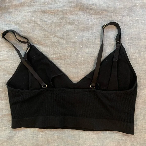 Bundle of 2 Hatch Nursing and pumping Bras - Picture 3 of 7